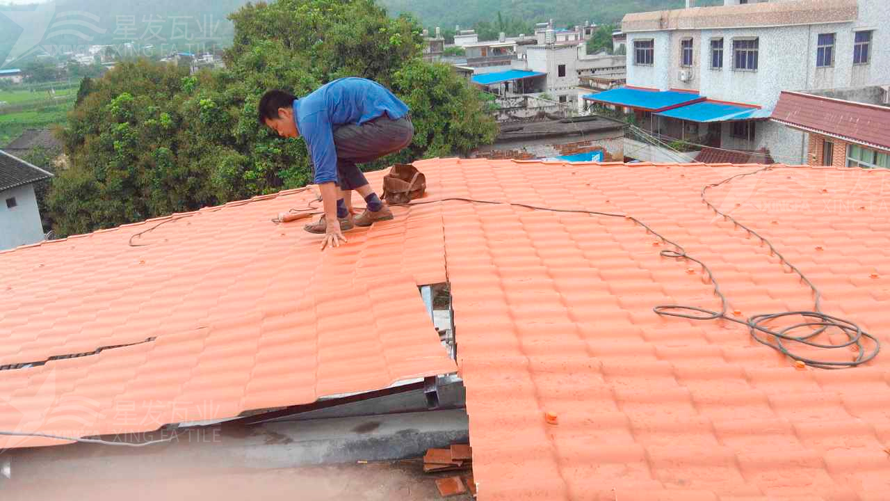 湛江屋頂鋪設安裝合成樹脂瓦時，牢牢記住這3點，就不怕屋頂出問題！